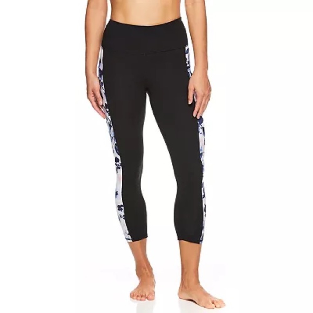 Women’s Gaiam Om High-Waisted Pocket Capri Leggings